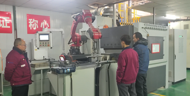 石景山喷砂机在模具清理中的专业应用